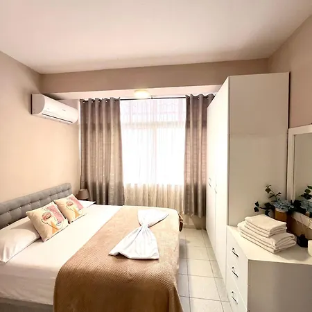 Rosela's Sweet Apartment